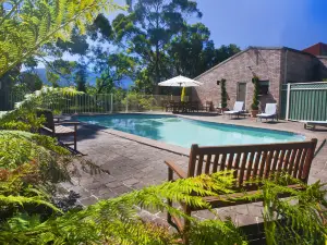 เดอะ ชิงเกิลส์ ริเวอร์ไซด์ คอทเทจ