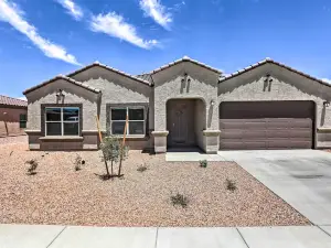 Inviting Sahuarita Home < 5 Mi to Lake Park!