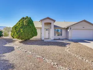 Thatcher Home w/ Fenced Backyard: 3 Mi to Downtown