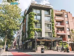 Green Hotel