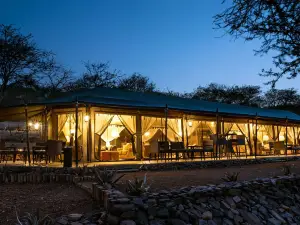 Ole Serai Luxury Camp