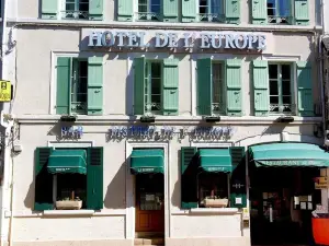 Hôtel de l'Europe Restaurant le Cépage Salon de Thé Au Petit Bonheur