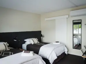 Cedar Lodge