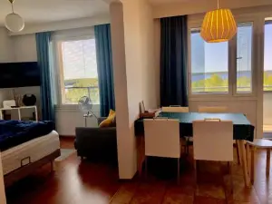 Two Bedroom Apartment Best View to the Sea Glassed Balcony Free Private Parking