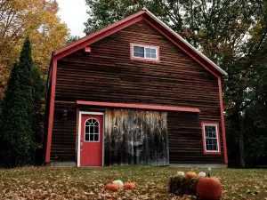 Barn Off the beaten path yet close to everything.