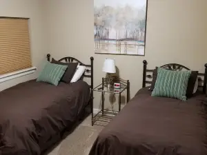 Country style elegance--Harvest House apt  now with full kitchen