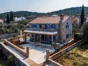 วิลล่ามาซ่า