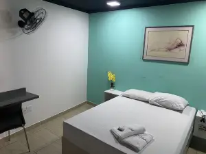 Light Motel