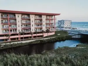 Paradise Shores 305 by Pristine Properties Vacation Rentals