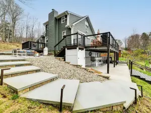 Hot Tub & Watercrafts: Lakefront Catskills Getaway