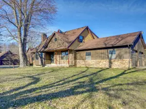 Central Michigan Vacation Rental Near Frankenmuth!