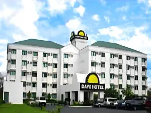 Real Family Hotel (formerly Days Hotel Batangas)