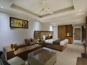 New Lotus Paradise Hotel