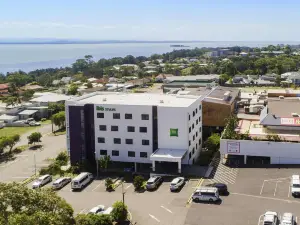 Ibis Styles the Entrance