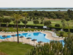 Precise Resort El Rompido-The Club