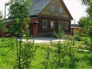 Pavlovskoe Podvorye Guest House with Russian Steam Bath