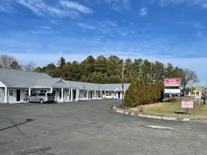 Red Carpet Inn & Suites Hammonton NJ Route-30E