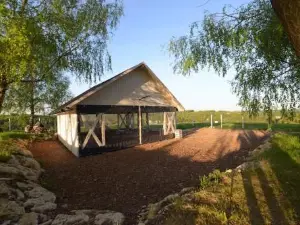Jura Glamp Luksusowe całoroczne Domki na wyłączność KOPUŁY Igloo Taras ogród
