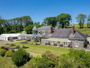 Broadway Country House