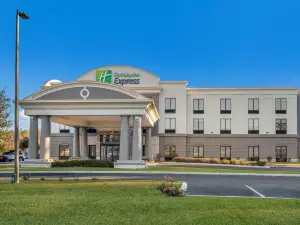 Holiday Inn Express & Suites Perry