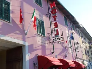 Nuovo Hotel Giardini