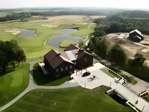National Golf Resort