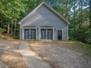 Norway Chalet-Lake & Ski Retreat.  Hot tub, game room & endless adventure