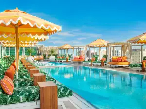 AC Hotel Downtown Los Angeles