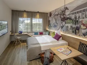 Adoro Aparthotel