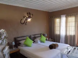 Eldorado Guest House & Camping