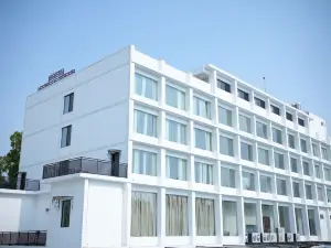 Hotel Makhan Vihar