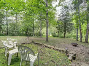 Briceville Cabin w/ River Access & Mountain Views!