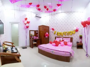 Paradise Hotel