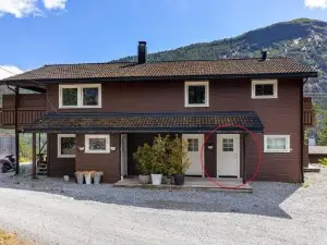 Lem Cabins
