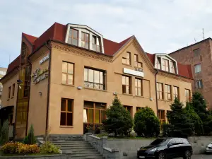 Yerevan Deluxe Hotel