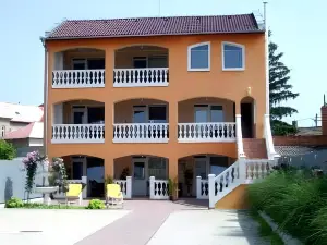 Studio Florida