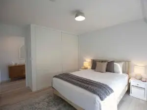 Bruny Island Sunset Retreat