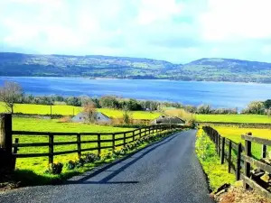 Cosy Self Contained Cottage with Stunning Views