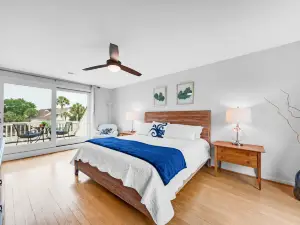 736 Spinnaker! Pet Friendly, Walk to Ocean, Pools, Golf, Dining! Amenity Cards!