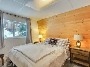 Hot Tub & Sauna: Mountain Living at Hyak Cabin!