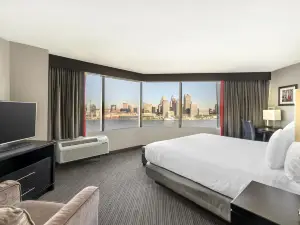 Best Western Plus Waterfront Hotel