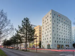 Seven Urban Suites Nantes Centre