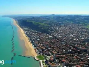Appartamenti Pesaro Mare Ledimar