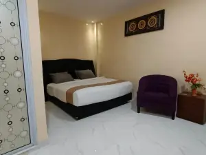 Superstar Hotel