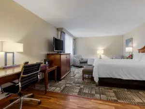 Best Western Plus Dubuque Hotel  Conference Center