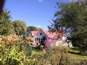 White Cottage B and B