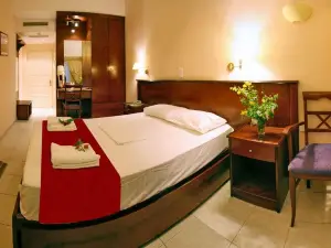 Sandy Bay Hotel