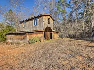 Stunning Wetumpka Farmhouse w/ Private Pool!