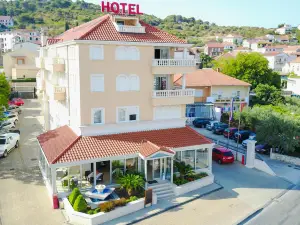 Hotel Trogir Palace