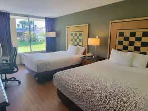 Island Hotel of Space Coast
